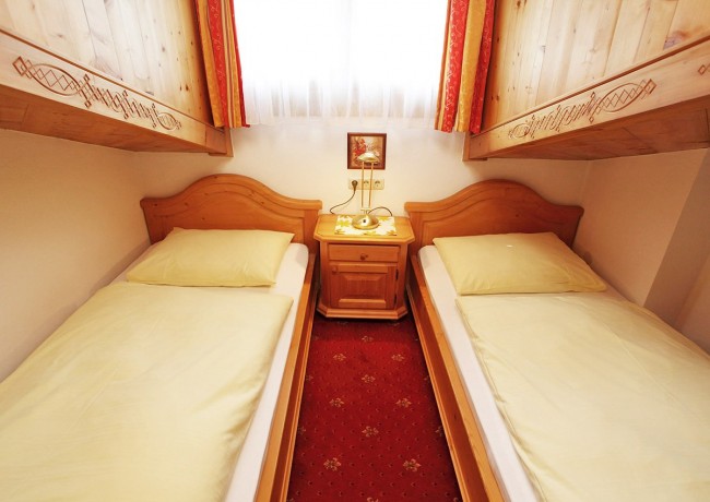 Appartement Schuhflicker Schlafzimmer mit zwei getrennten Betten